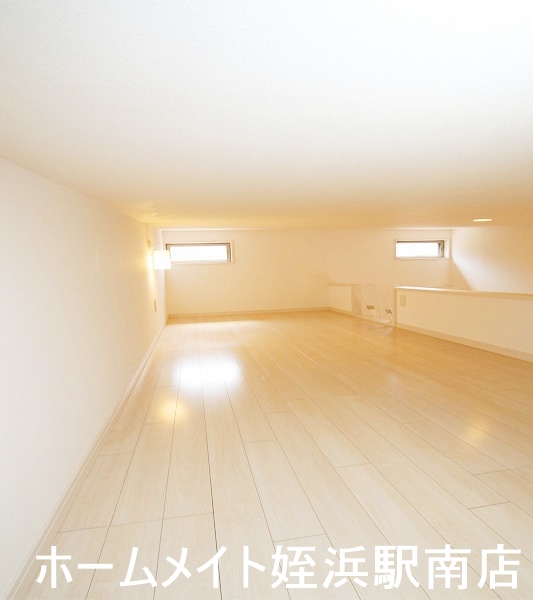 収納　★ロフトは収納としても寝室としてもＯＫ★※別部屋参考写真
