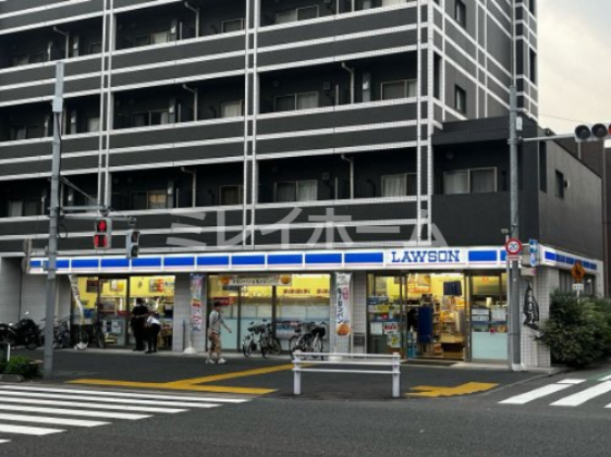 コンビニ　ローソン 大森西四丁目店（コンビニ）まで218m