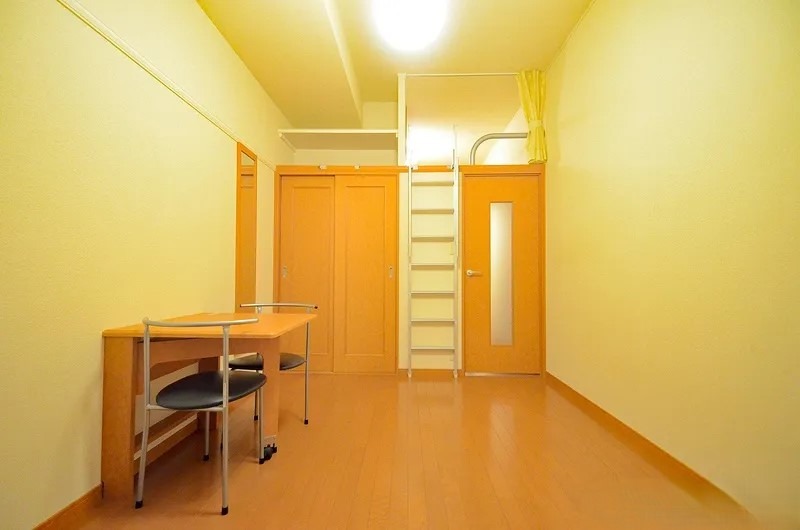 居室・リビング　別号室イメージ