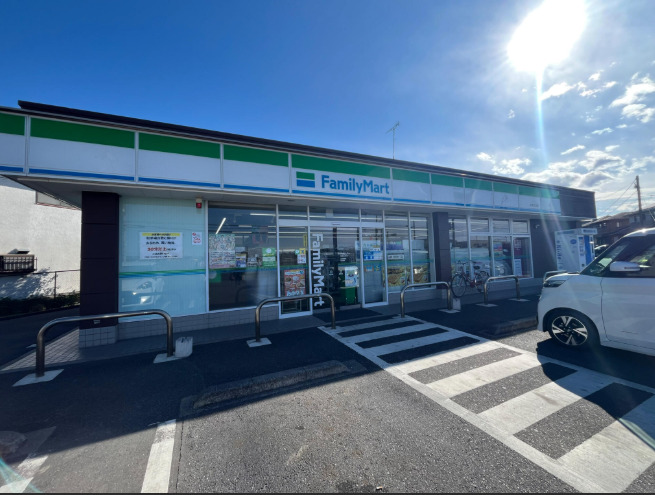 コンビニ　ファミリーマート さいたま太田窪店（コンビニ）まで1184m