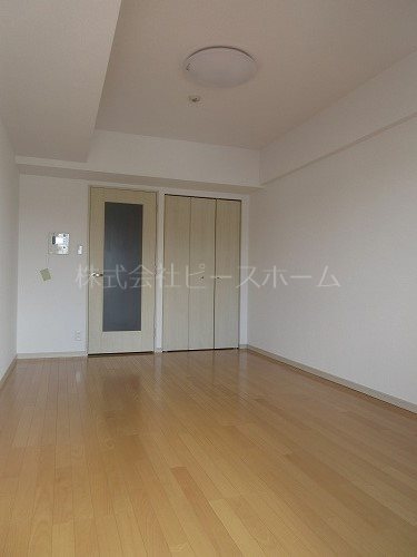 居室・リビング　※別号室参考写真