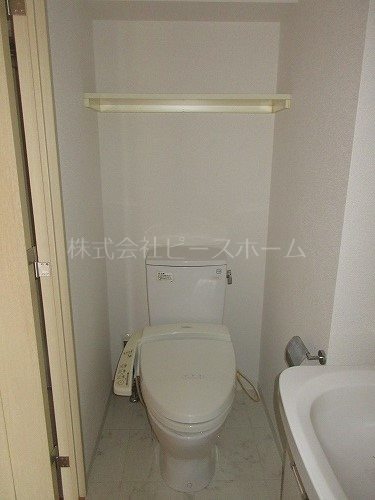 トイレ　※別号室参考写真