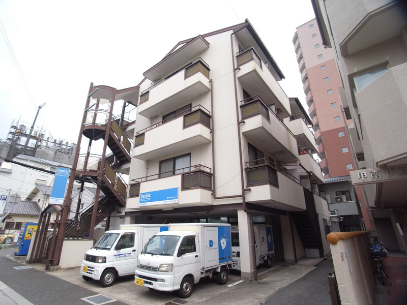 建物外観　メゾンエルヴェ