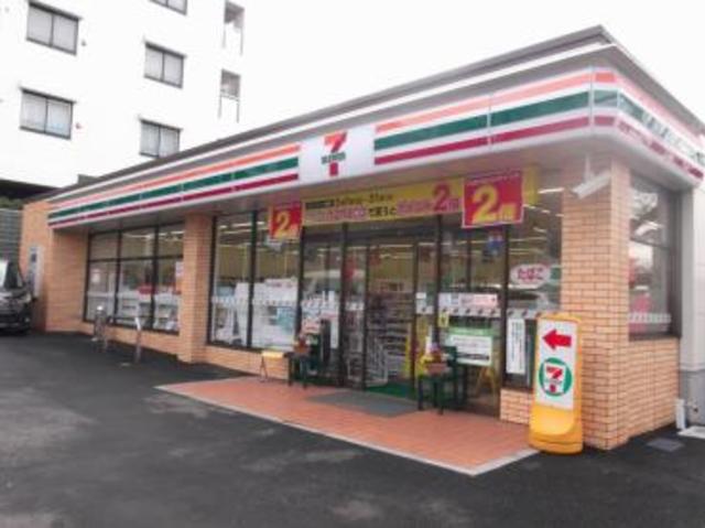 コンビニ　セブンイレブン横浜十日市場店（コンビニ）まで874m