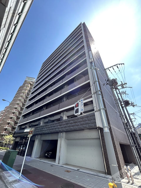 建物外観　駅まで１分の好立地♪