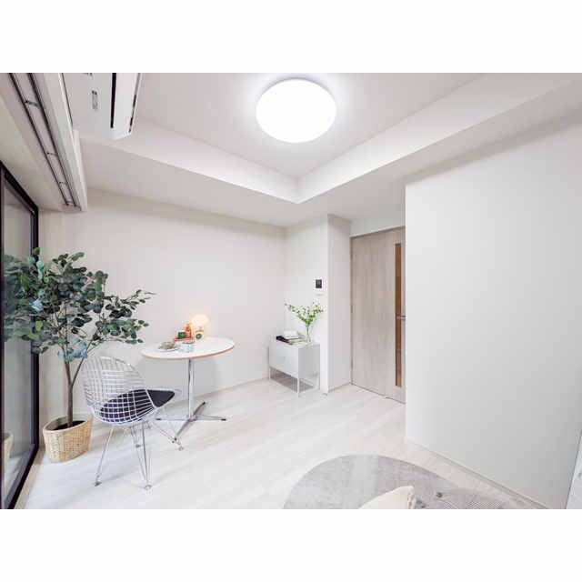 居室・リビング　※家具・家電の備え付けはありません