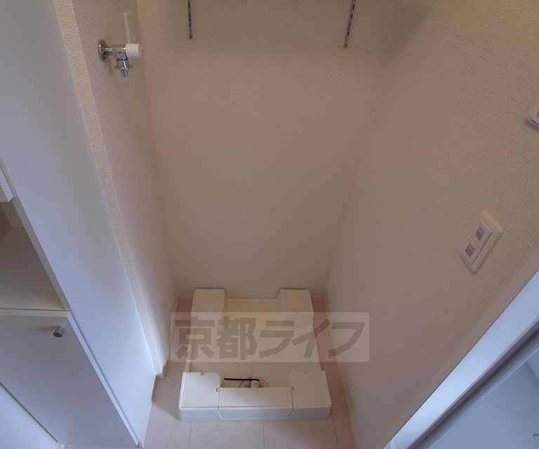 洗面設備　洗濯機置き場です