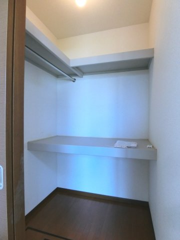 収納　ウォークインクローゼット