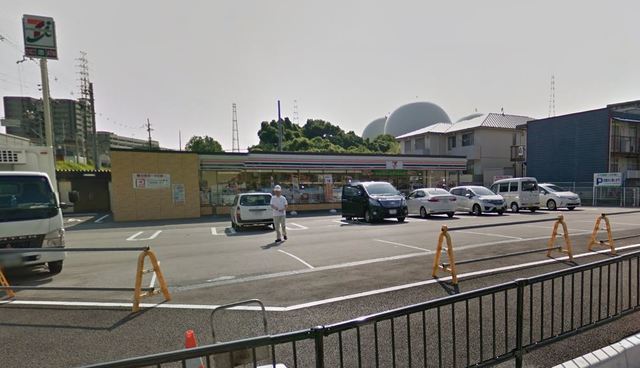 コンビニ　セブンイレブン吹田山田北店（コンビニ）まで890m