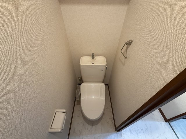 トイレ　人気のバストイレ別です♪