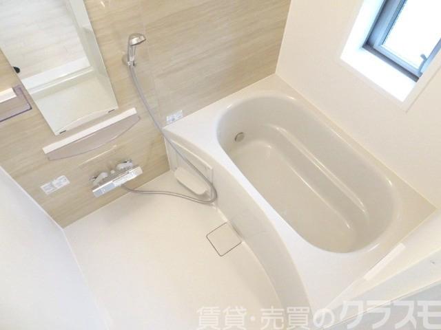 バス・シャワールーム　浴室乾燥機＆追い焚き機能付きバス♪