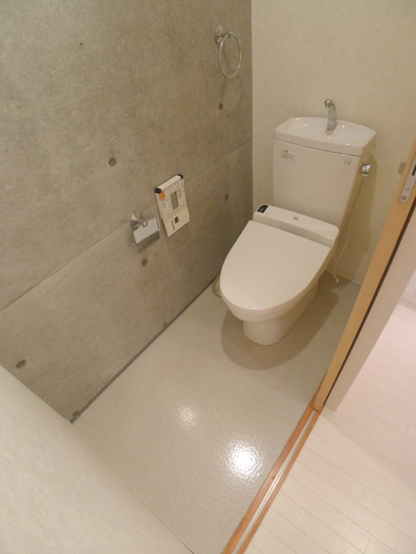 地下鉄桜通線 太閤通駅 徒歩5分 10階建 築21年のトイレ写真