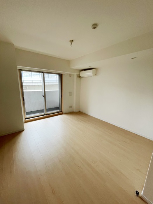 スペ-シア三軒茶屋弐番館の居間写真