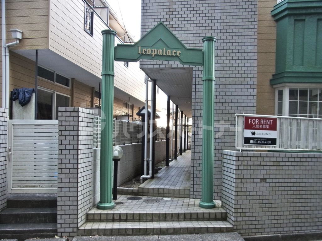 レオパレス馬橋第6の外観写真