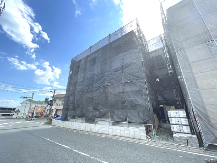 建物外観　建築中