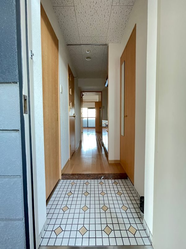 ＪＲ鹿児島本線 博多駅 徒歩12分 15階建 築23年の玄関写真