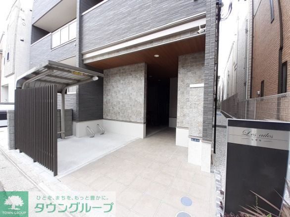 エントランス　★お部屋探しはタウンハウジング稲田堤店まで★