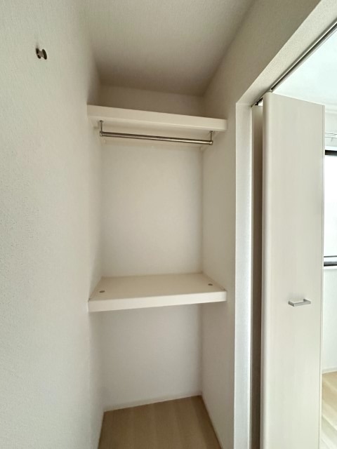 収納　北側洋室の収納