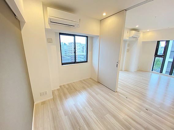 ザ・パークハビオ新御徒町の内装写真