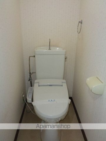 山形新幹線 山形駅 バス乗車時間：8分 最寄りバス停で下車 徒歩4分 3階建 築33年のトイレ写真