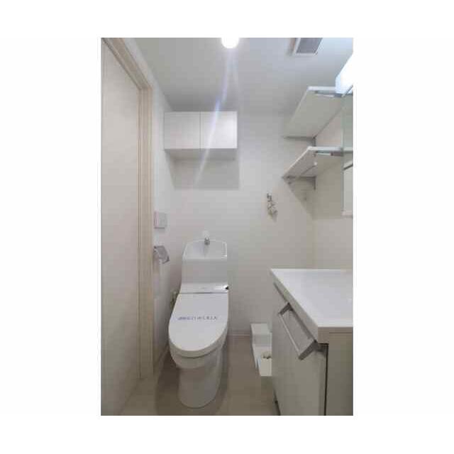 シャトン横浜上大岡のトイレ写真