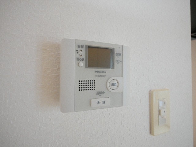 セキュリティ　防犯面に配慮したＴＶモニターホン付きです！