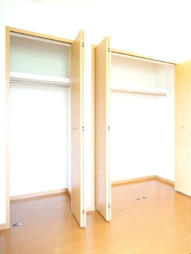 プロムナード岡部Iの内装写真