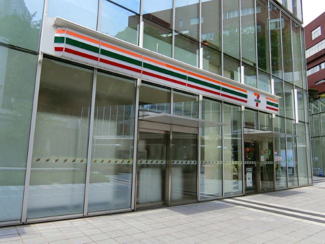 コンビニ　セブンイレブンプルデンシャルタワー店（コンビニ）まで106m