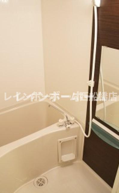 ＪＲ総武線快速 船橋駅 徒歩12分 2階建 築13年の風呂写真