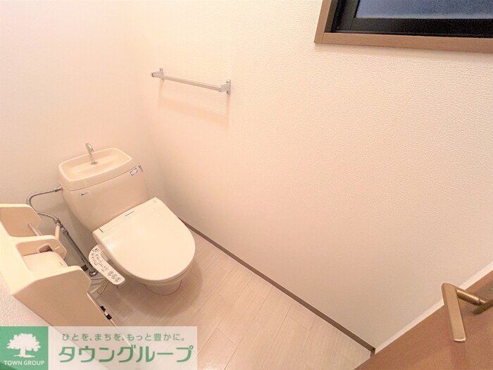 多摩都市モノレール 泉体育館駅 徒歩5分 2階建 築32年のトイレ写真
