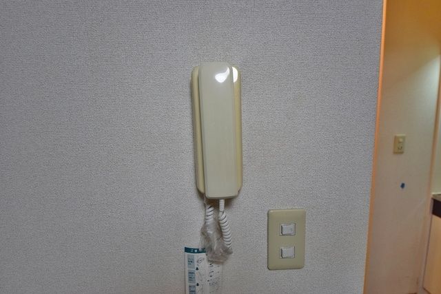 セキュリティ　★インターフォンがついています★