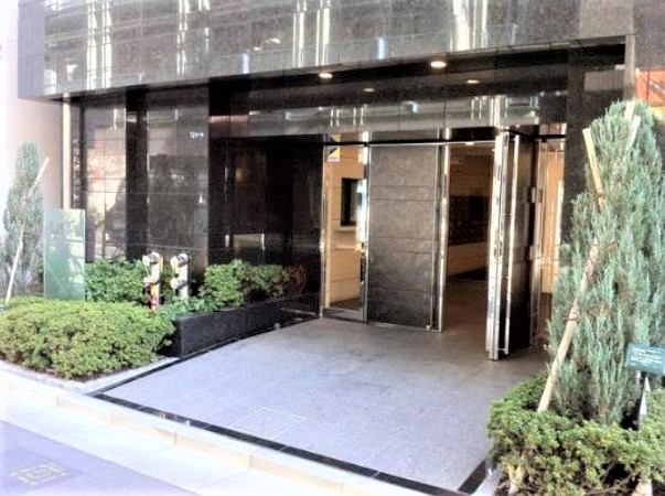 東京メトロ有楽町線 新富町駅 徒歩2分 13階建 築16年の外観写真