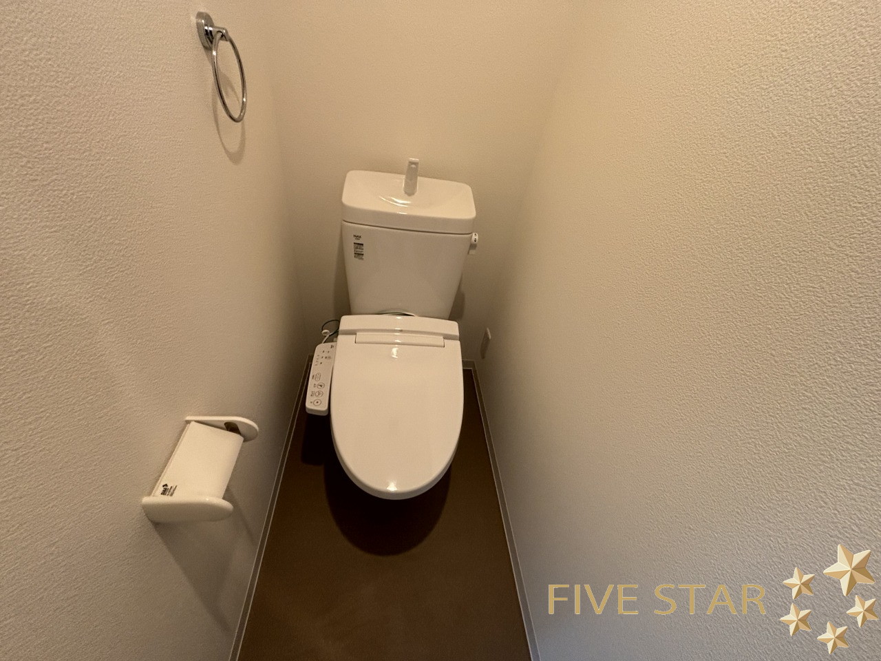 京阪本線 御殿山駅 徒歩7分 3階建 築3年のトイレ写真
