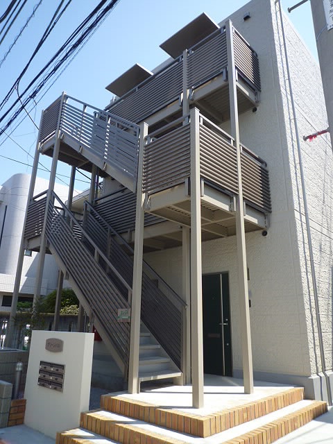 京王線 明大前駅 徒歩10分 築17年