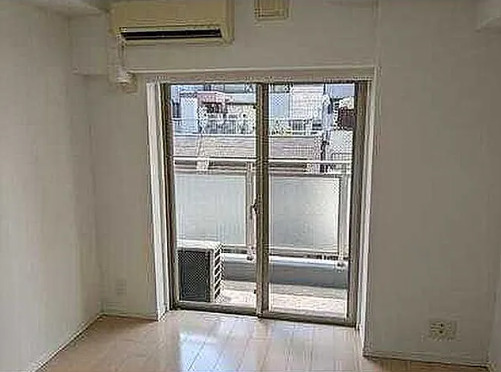 ガリシア浜松町の居間写真