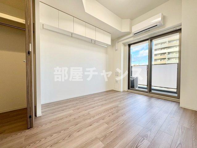 地下鉄鶴舞線 上前津駅 徒歩4分 15階建 築1年の居間写真