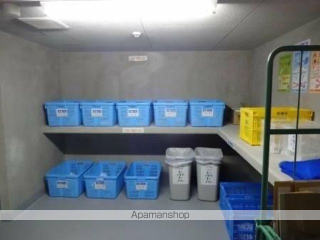 都営三田線 板橋本町駅 徒歩8分 4階建 築12年の外観写真