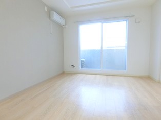居室・リビング　同タイプ内観です