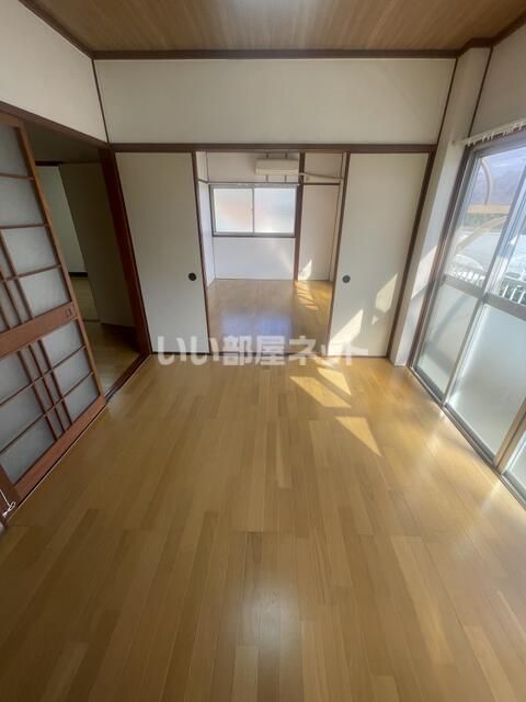 日宇浦川ハイツの内装写真