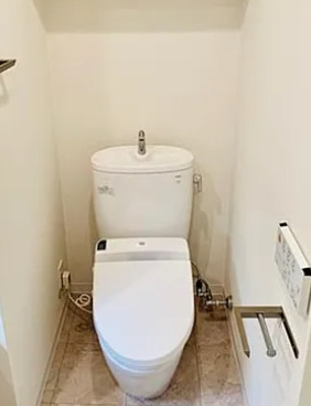 トイレ　別タイプ部屋　参考写真です