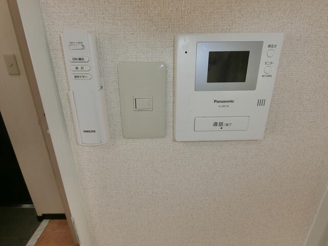 セキュリティ　モニター付インターホン