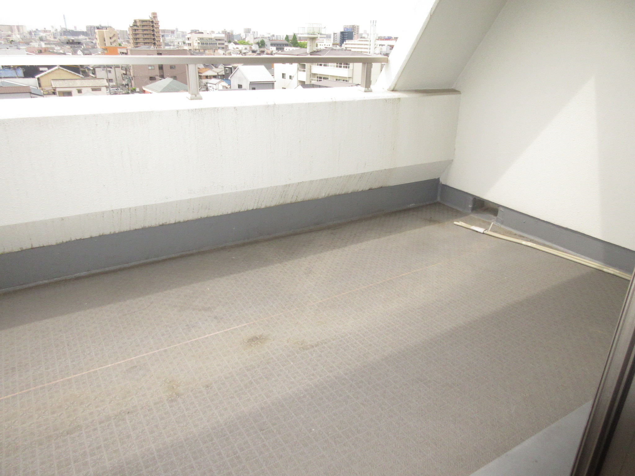 地下鉄谷町線 平野駅 徒歩7分 7階建 築19年の内装写真