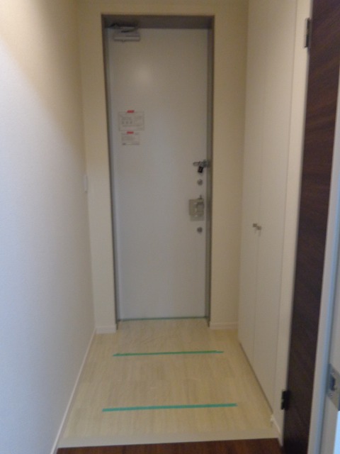 玄関　ダブルロッック錠