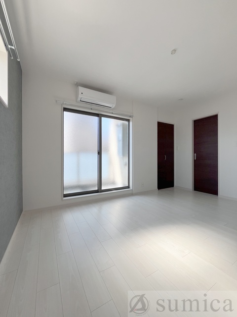 バルコニー　ホワイトベースで明るい内装♪