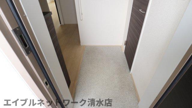 玄関　明るい玄関です