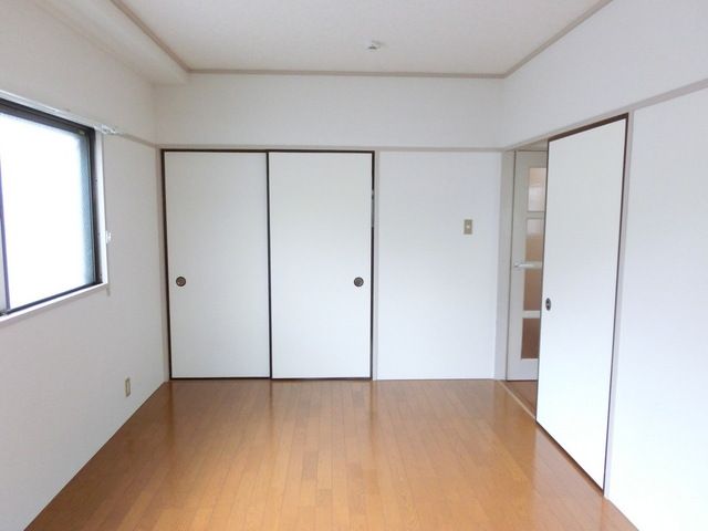 その他部屋・スペース　★角部屋で２面採光の明るいお部屋です★
