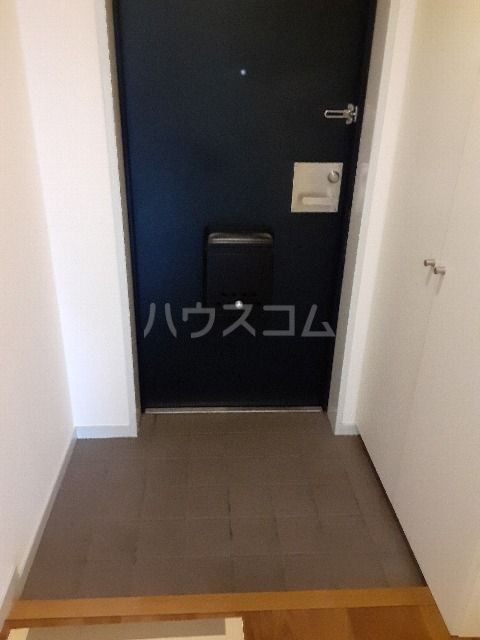 ヴィラKMの玄関写真