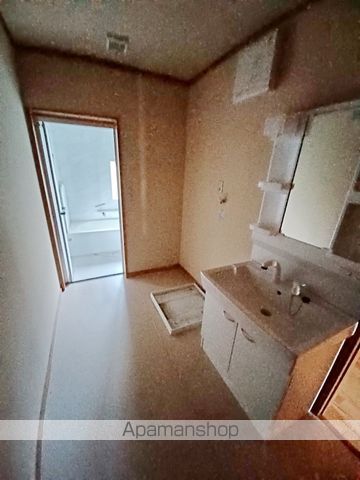長野電鉄長野線 北須坂駅 徒歩17分 2階建 築51年の内装写真