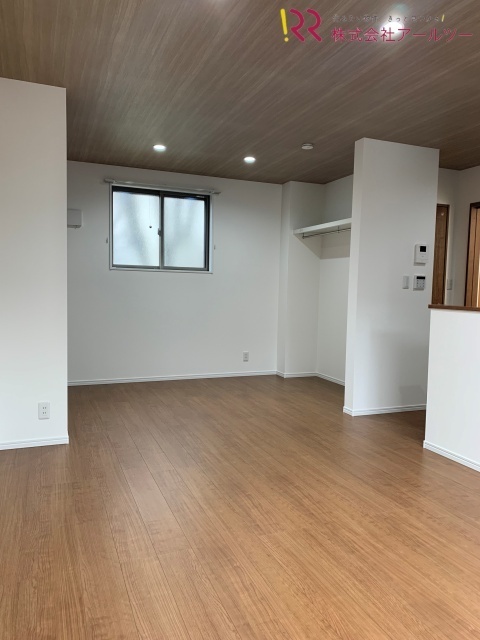 居室・リビング　リビング　１０帖※反転タイプ