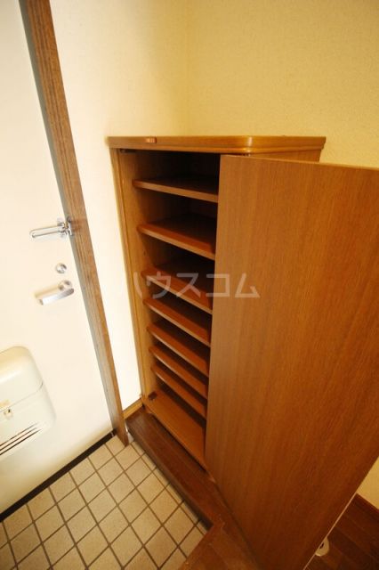 チェリーヒルズの玄関写真